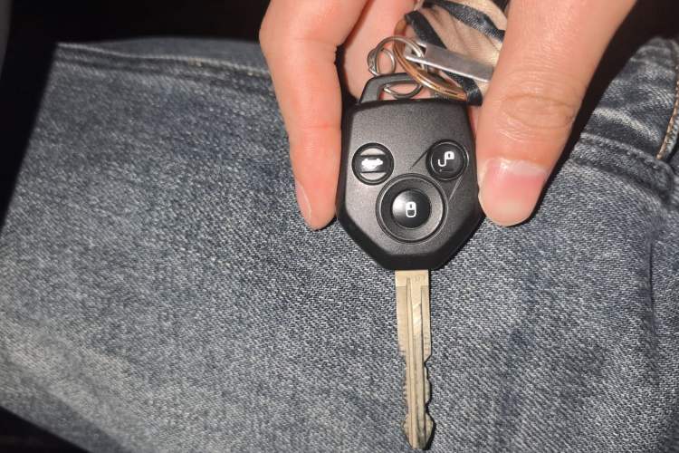 Used Subaru Forester 2013 2.5i Automatic Luxury Edition Vehicle Key