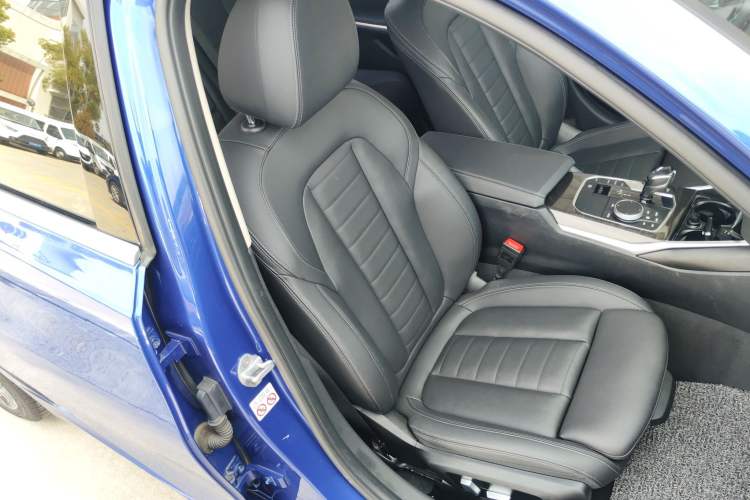 Used BMW 3 Series 2020 325Li M Sport Package Right Front Seat