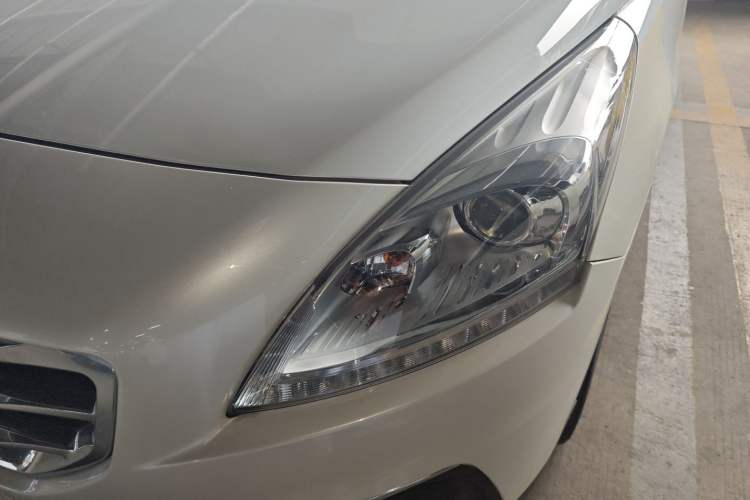 Used Peugeot 3008 2013 2.0L Automatic Trend Edition Left Front Headlight