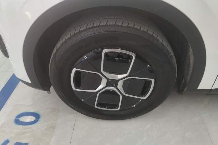 Used AION UT 2025 420 Smart Edition Exterior 4