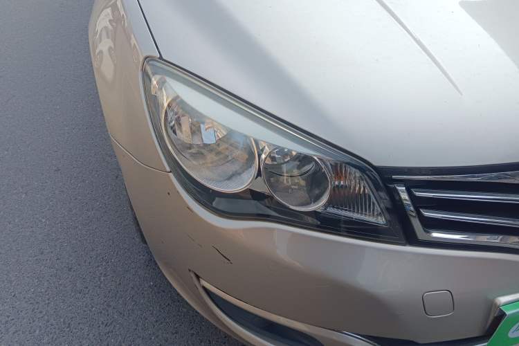 Used Roewe 350 2015 1.5L Automatic Luxury Sunroof Edition