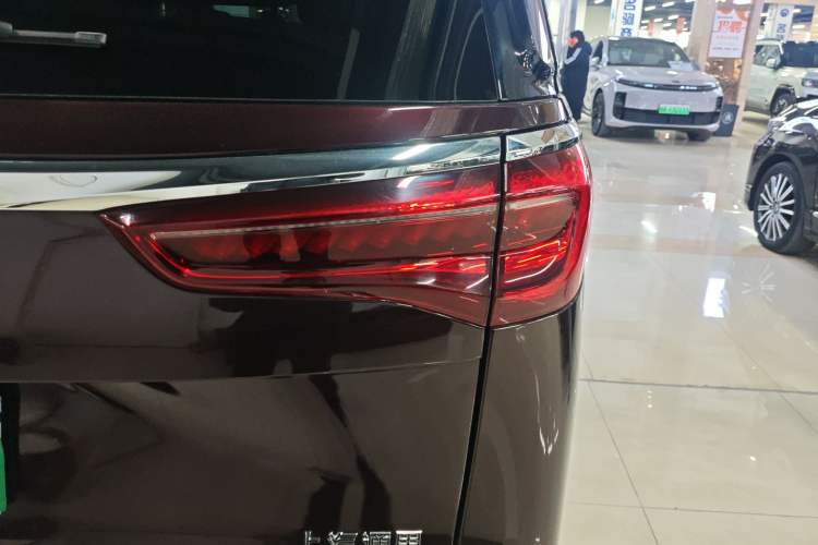 Used Buick GL8 2020 Avenir Avia Six-Seat Deluxe Edition
