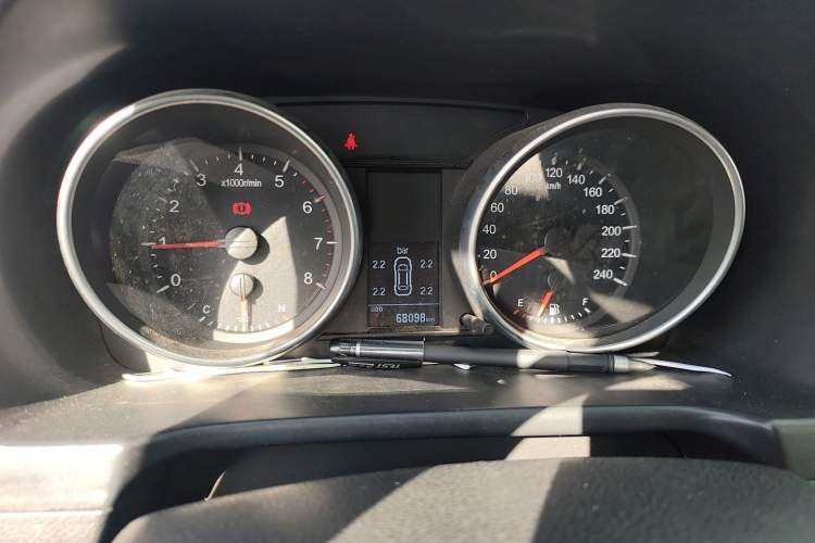 Used Haval H6 2013 Upgraded Model 1.5T Manual Two-Wheel Drive Elite Version
