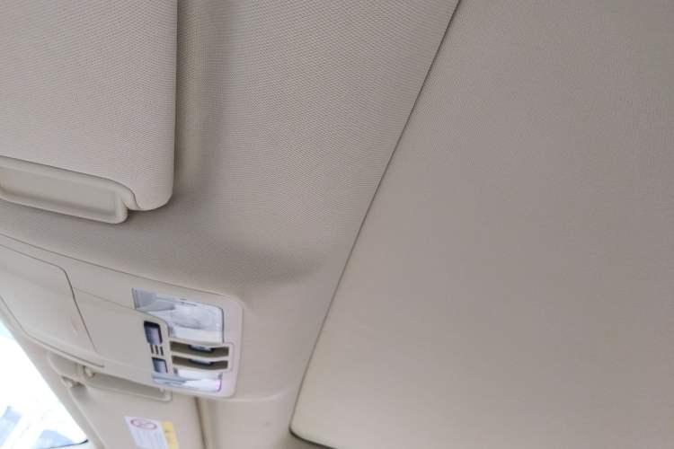 Used Toyota Highlander 2017 2.0T Four-Wheel Drive Luxury Edition 7 Seats Headliner