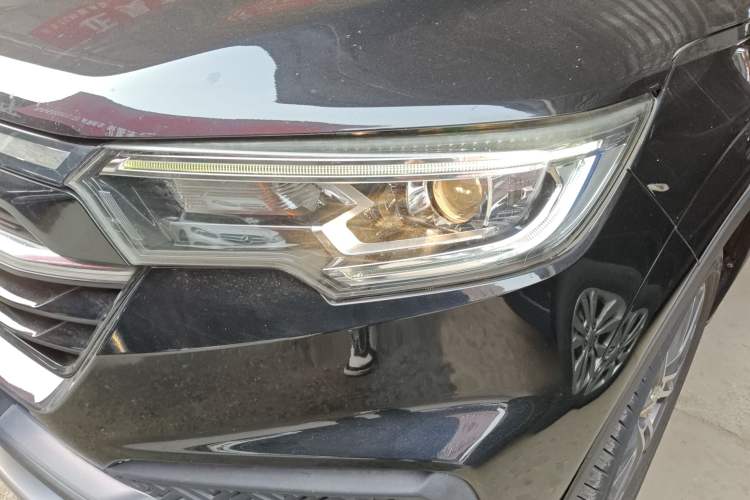 Used Zotye T500 2018 1.5T Automatic Smart Connected Prestige Model

