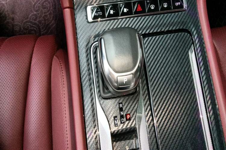 Used Hongqi H5 2024 2.0T Automatic Smart Connect Flagship Edition
