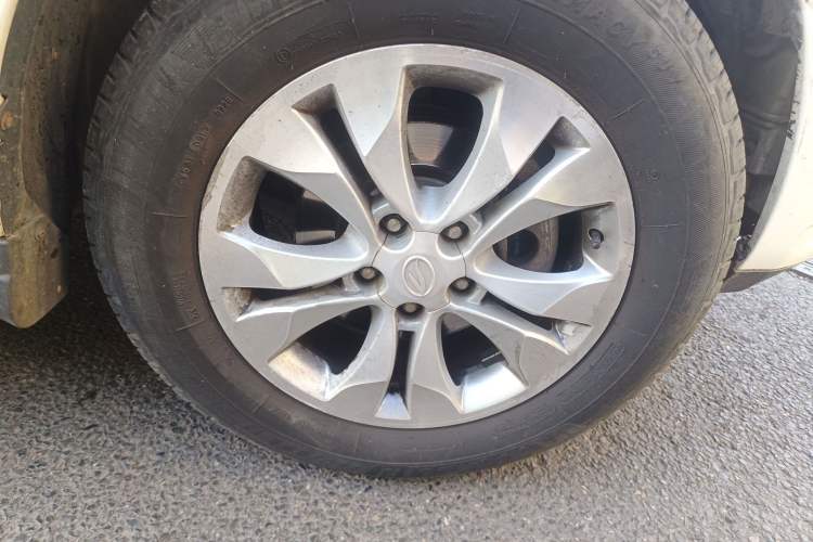 Used Land X5 2013 2.0T Manual Enjoyment Edition Right Front Wheel Hub