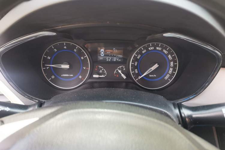 Used Changan Alsvin V7 2015 1.6L Manual Enjoyment Model China IV Standard
