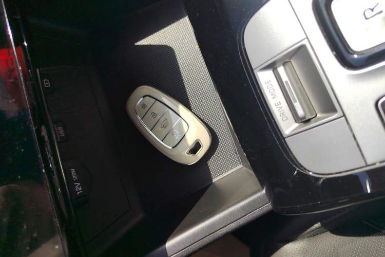 Used Hyundai Tucson 2023 Tucson L 1.5T Automatic Two-Wheel Drive GLX Elite Edition Vehicle Key