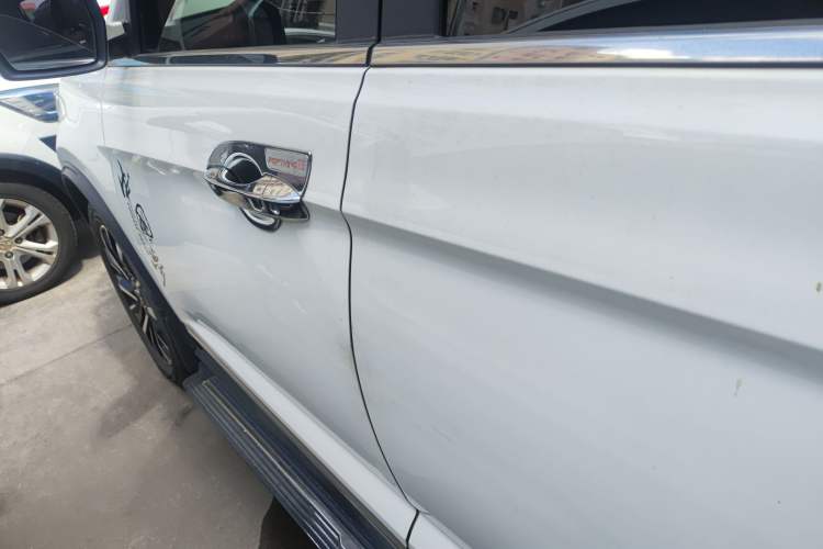 Used FORTHING T5L 2019 1.5T CVT Luxury Model 5 Seats