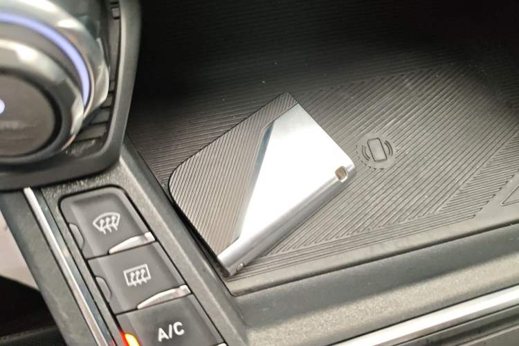 Used Lynk & Co 05 2020 2.0TD Two-Wheel Drive Shine Halo