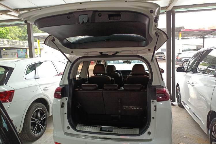 Used GAC Trumpchi M6 2019 270T DCT Prestige Edition (7-seater) China VI Trunk