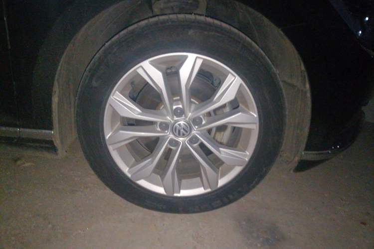 Used Volkswagen Magotan 2017 330TSI DSG Luxury Model
