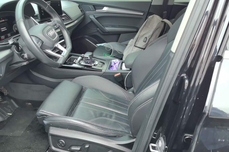 Used Audi Q5L 2022 Updated 40T Luxury Dynamic Edition Left Front Seat