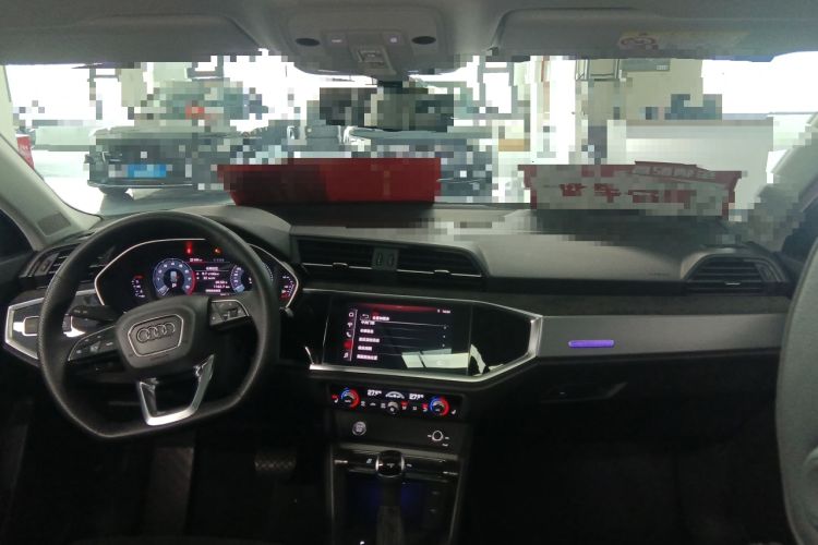 Used Audi Q3 2019 40 TFSI Fashion Dynamic Model
