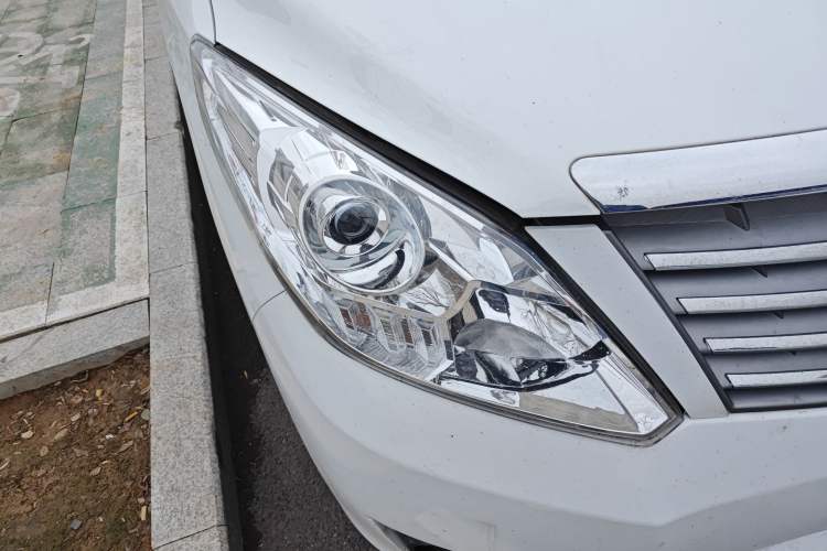 Used FORTHING Lingzhi PLUS 2021 Travel Edition 2.0L Manual Luxury 7-Seater
