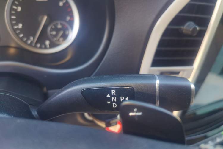 Used Mercedes-Benz Vito 2020 2.0T Business Version 7 Seats