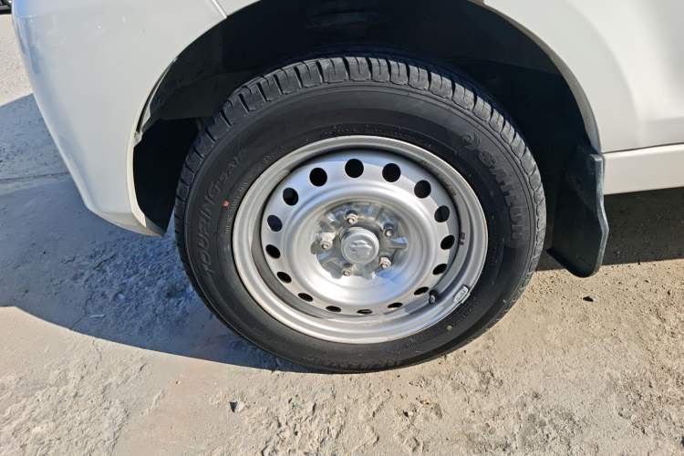 Used Nlmmotor Qiteng M70 2021 1.5L M70L Comfort Edition Exterior 4