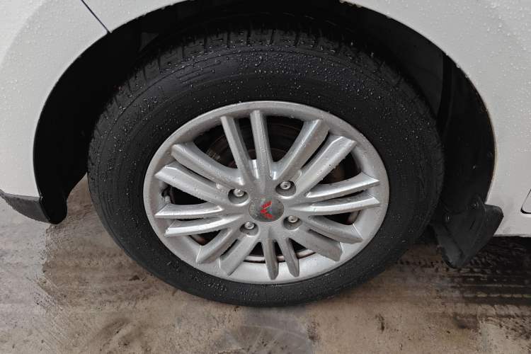 Used Wuling Hongguang 2015 1.5L S1 Standard China V-Emission Standards
