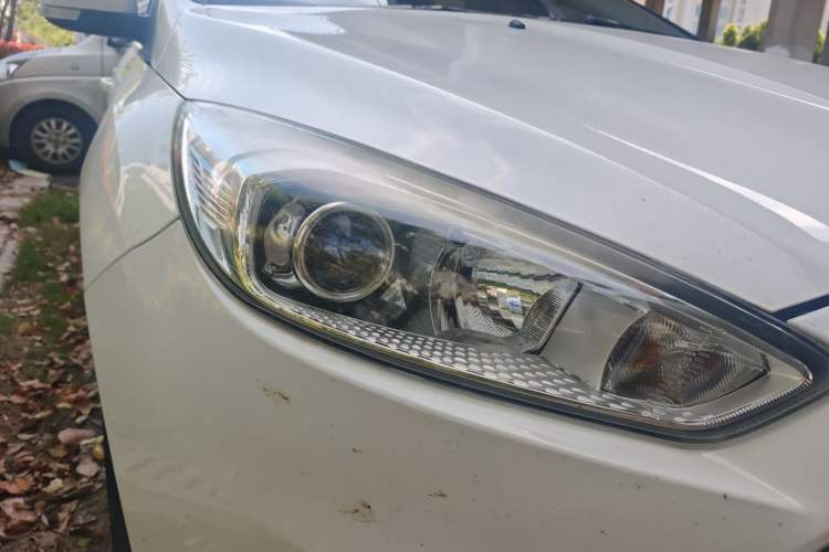 Used Ford Focus 2017 Hatchback EcoBoost 125 Manual – Ultra-Performance Style SmartDrive Edition