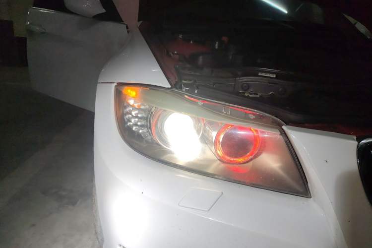 Used BMW 3 Series 2011 320i Luxury Edition