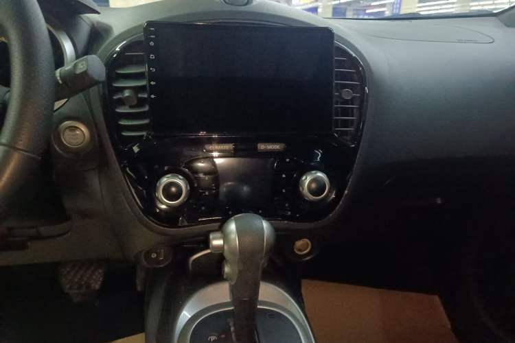 Used Infiniti ESQ 2014 1.6L Spontaneous Edition
