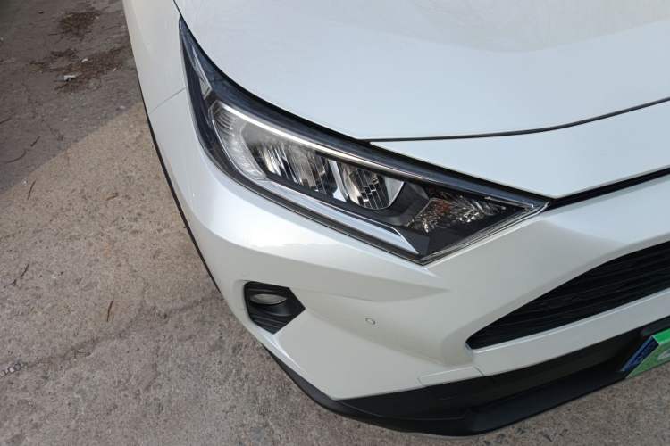 Used Toyota RAV4 2022 2.0L CVT Two-Wheel Drive Fashion Plus Edition