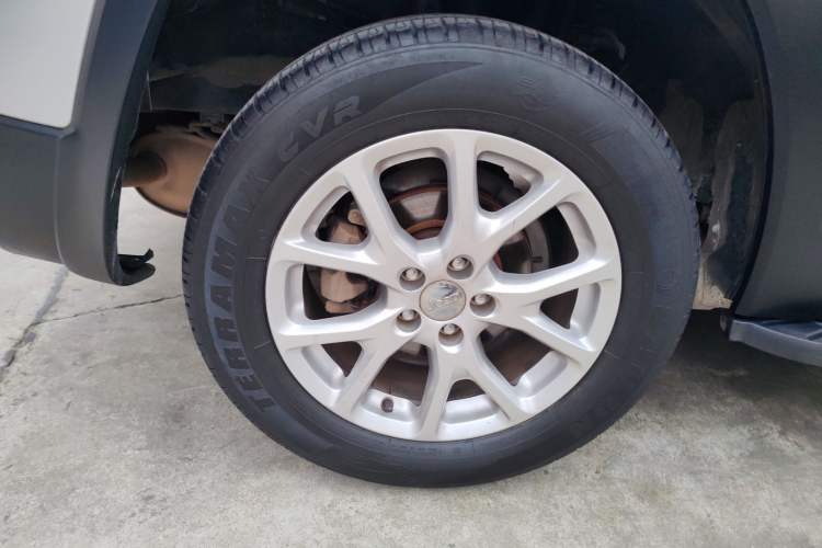 Used Jeep Cherokee 2016 2.4L Leading Edition
