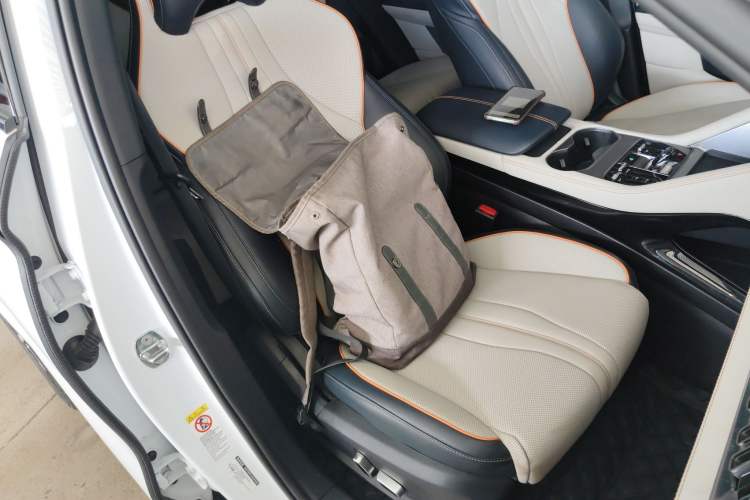 Used BYD Song PLUS New Energy 2023 Champion Edition EV 520KM Flagship Model Right Front Seat