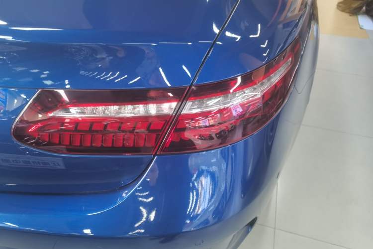 Used Mercedes-Benz E-Class (Import) 2023 E 260 Coupe
