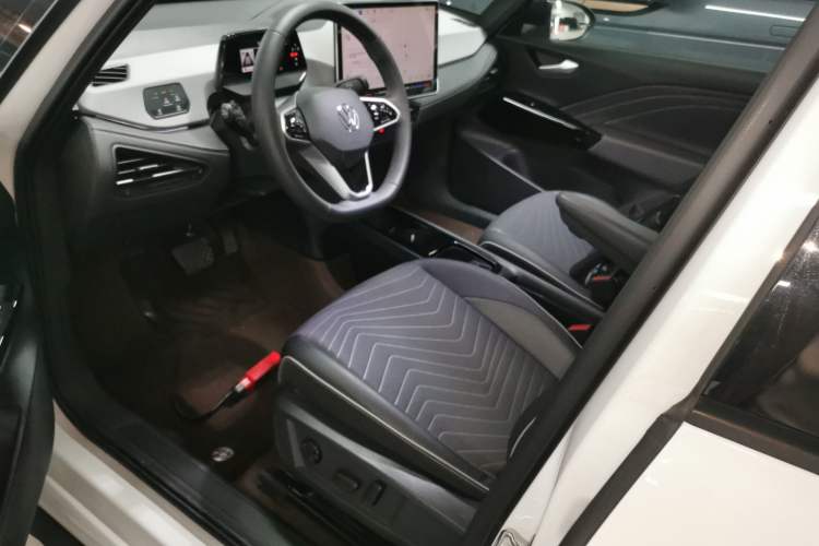 Used Volkswagen ID.3 2025 Smart Model Outstanding Oxygen Edition Left Front Seat