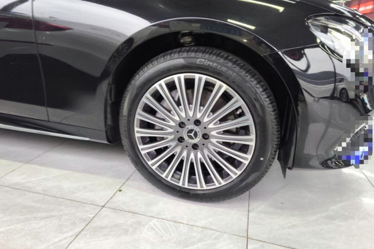 Used Mercedes-Benz E-Class 2020 Restyled E 300 L Sporty and Stylish Edition Right Front Wheel Hub