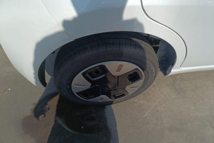 Used JAC Yiwei E10X 2024 Charming Edition 301km Lite
