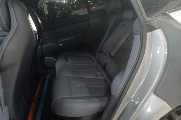 Used Xiaomi Auto YU7 2025 Ultra-Long Range Rear-Wheel Drive Version Left Rear Seat