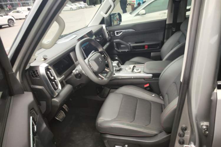 Used JETOUR Traveler 2023 2.0T All-Wheel-Drive CrossPRO