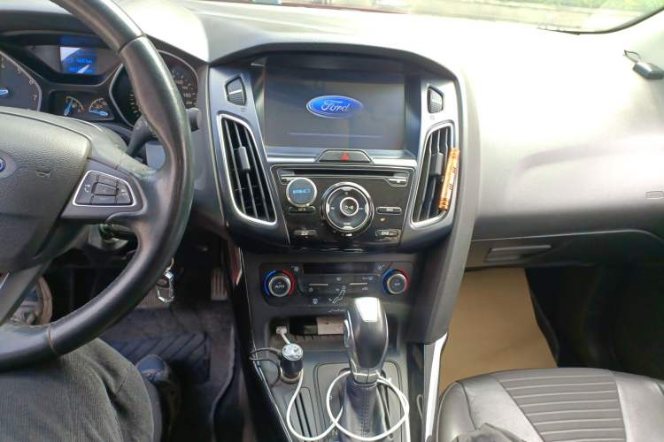 Used Ford Focus 2015 Sedan 1.6L Automatic Trend Model