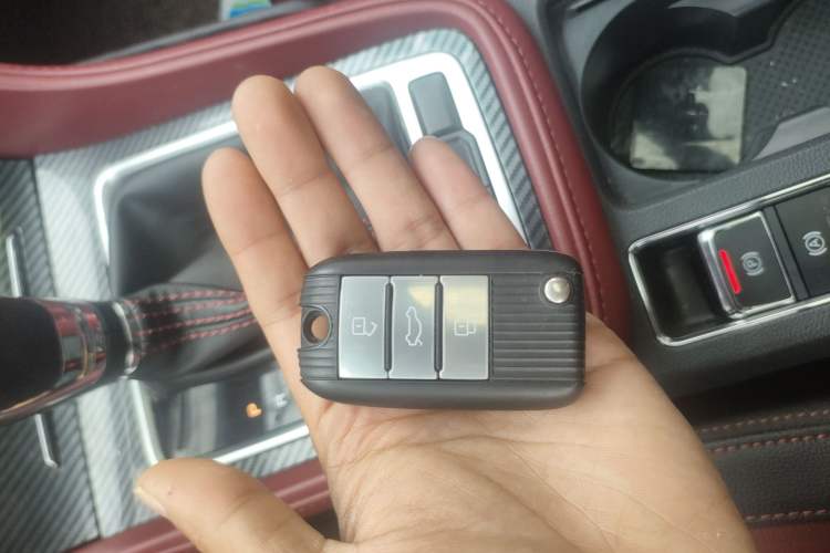 Used MG 6 2019 20T Automatic Trophy Competition Edition + BOSE Luxury Sound System Package Vehicle Key