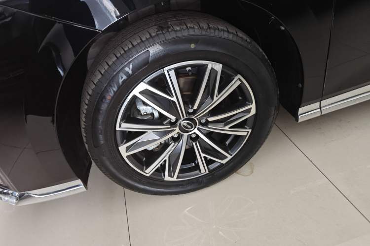 Used GAC Trumpchi M8 2024 Master Series 400T Ultimate Edition Left Front Wheel Hub