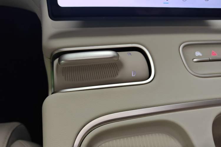 Used Nio ES6 2023 75 kWh Gear Lever