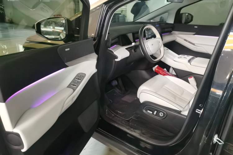 Used XPeng X9 2024 702 Ultra-Long Range Max