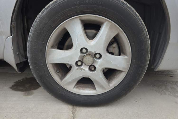 Used Toyota Corolla EX 2013 1.6L Manual Excellence Edition Right Front Wheel Hub