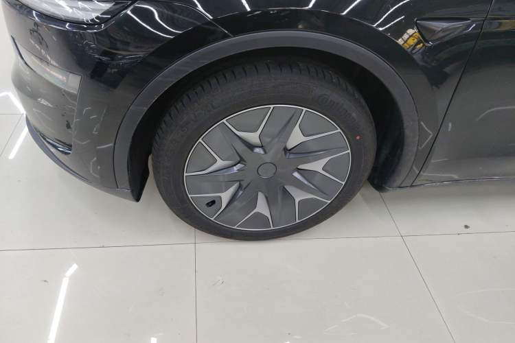 Used Tesla Model Y L 2025 Model Long-Range All-Wheel-Drive Version
