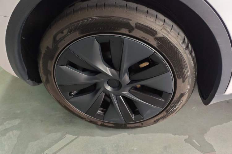 Used Tesla Model Y 2024 Rear-Wheel-Drive Version