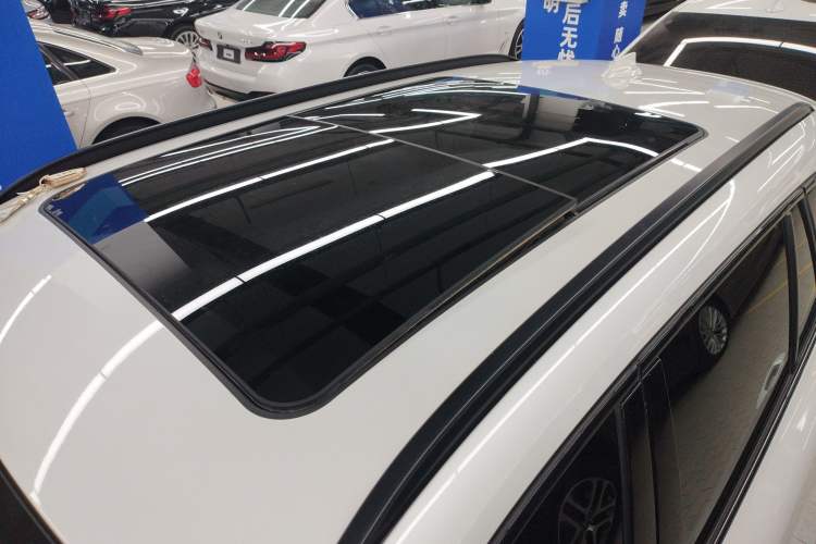 Used BMW X1 2018 sDrive18Li Luxury Model Roof