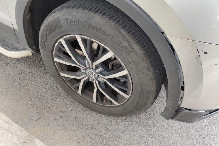 Used Volkswagen Tiguan L 2018 Facelift 330TSI Automatic Two-Wheel Drive Luxury Edition