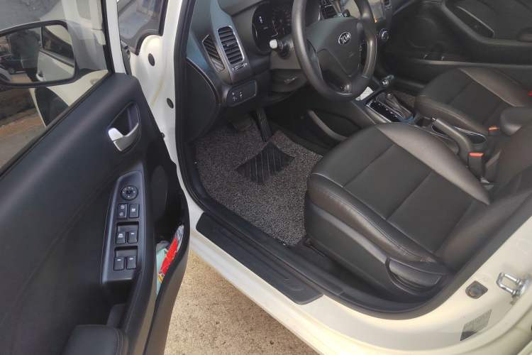 Used Kia K3 2016 1.6L Automatic GL
