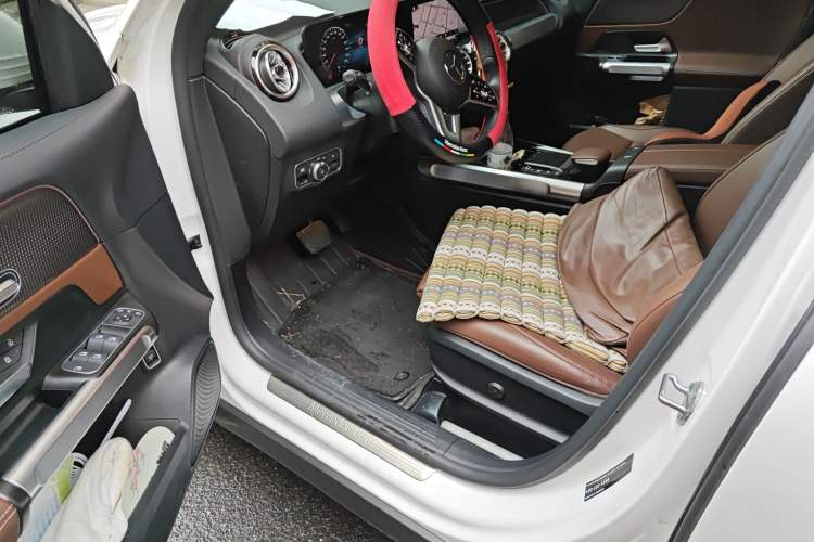 Used Mercedes-Benz GLB 2023 GLB 220 Sport Edition Driver Seat