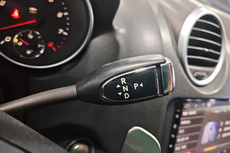 Used Mercedes-Benz M-Class AMG 2011 AMG ML 63 Gear Lever