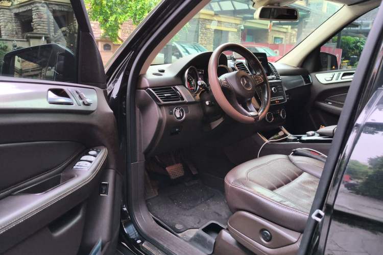 Used Mercedes-Benz GLE 2016 GLE 300 d 4MATIC
