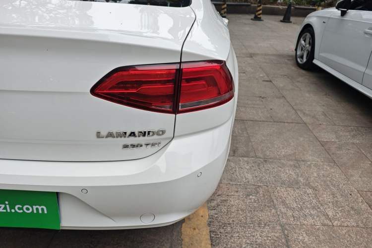 Used Volkswagen Lamando 2018 230TSI DSG Fashion Edition